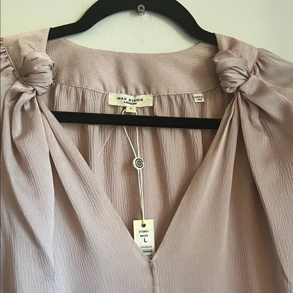 NWT  Max Studio Soft Pink Blouse - Picture 3 of 6